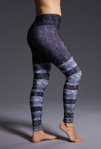 Graphic Legging - Textured Stripe